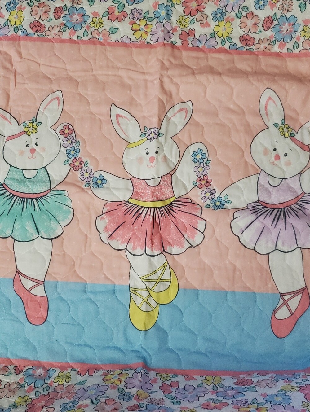 Printed Baby Quilt Panel**Prequilted**Includes Double Fold Satin Blanket Binding